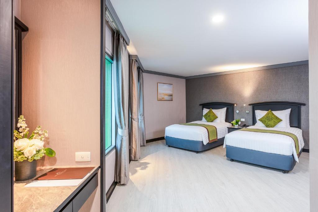 Baiyoke Sky Hotel — Hotel rooms in Bangkok, Bangkok