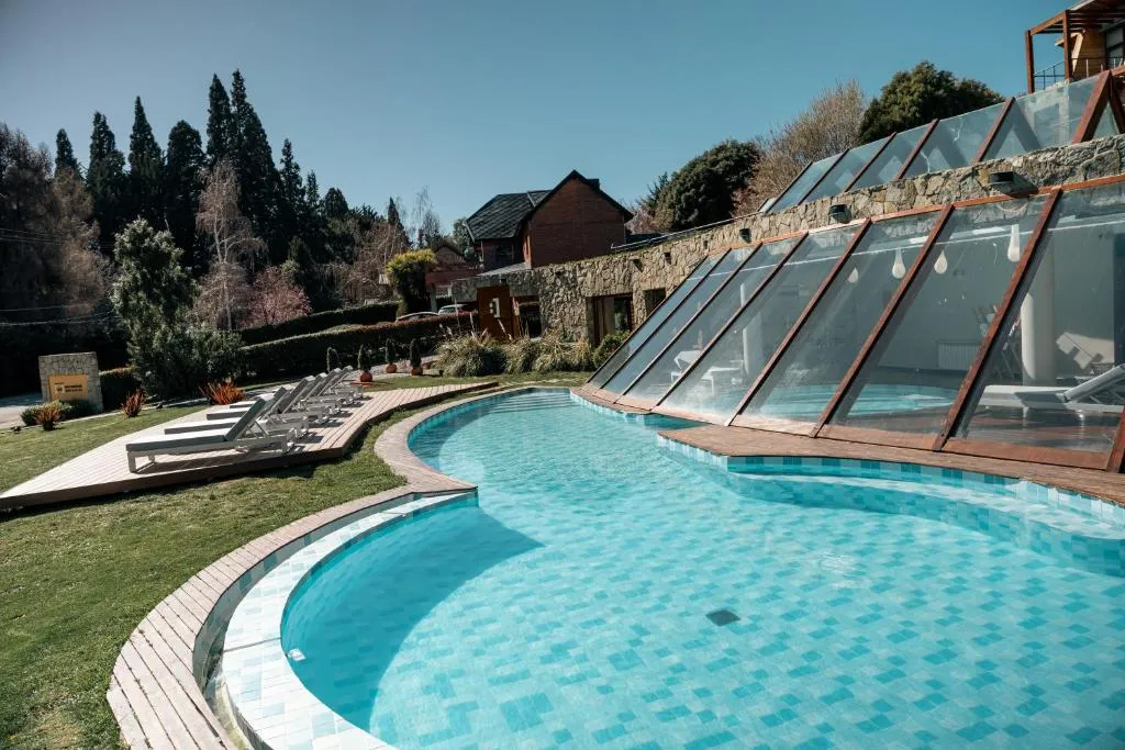 Rochester Bariloche Suites & Spa, hotel in San Carlos de Bariloche