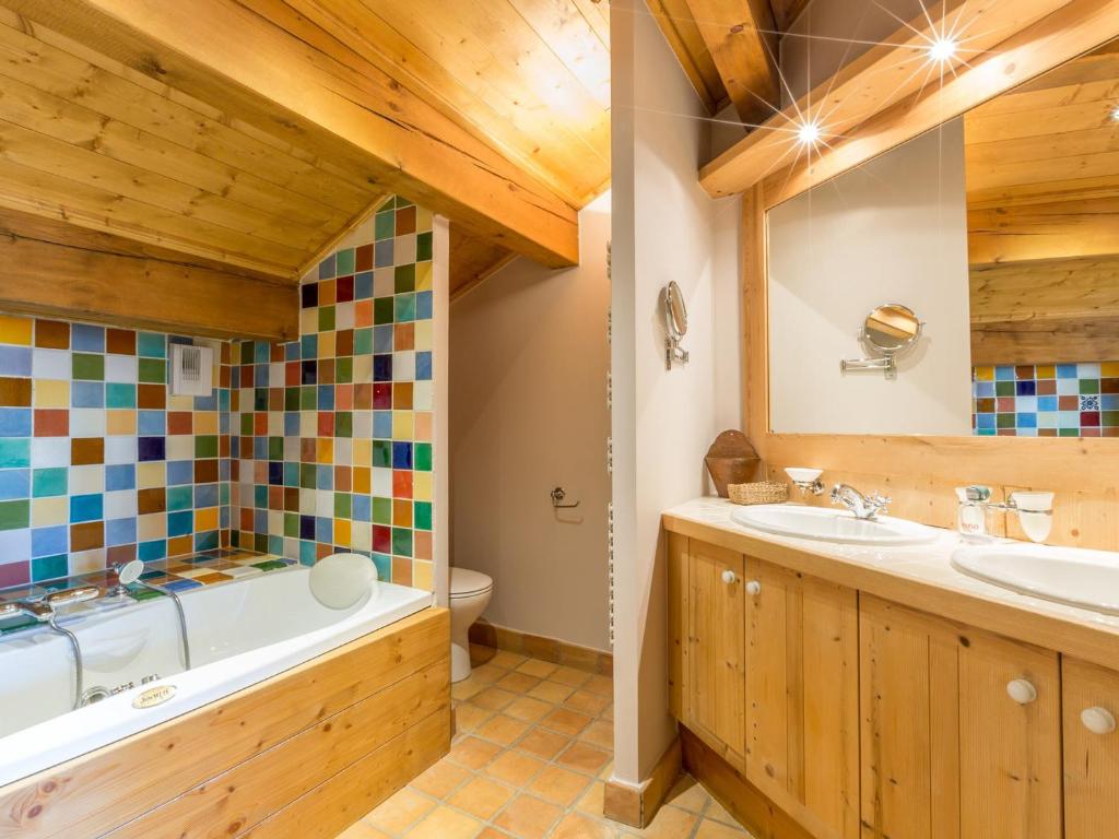 Chalet spacieux à Courchevel avec Wi-Fi et parking, proche des pistes, 5 chambres - 4