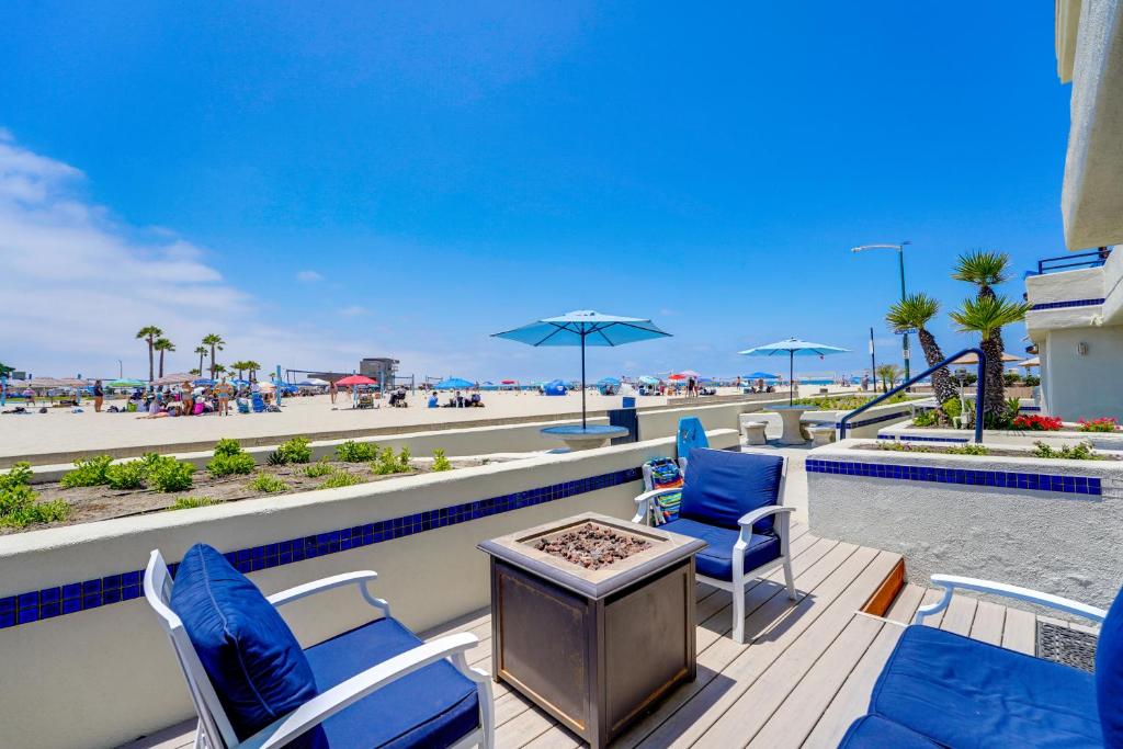 Oceanfront Condo with Front Patio, Gas Grill, Fire Pit - Prime Location!!, San Diego