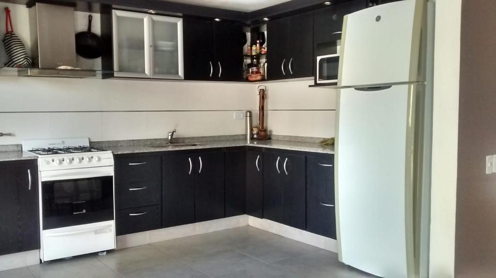 Hermosa casa 351-6 en villa 157 carlos paz 157 - SOLO FAMILIAS - 5