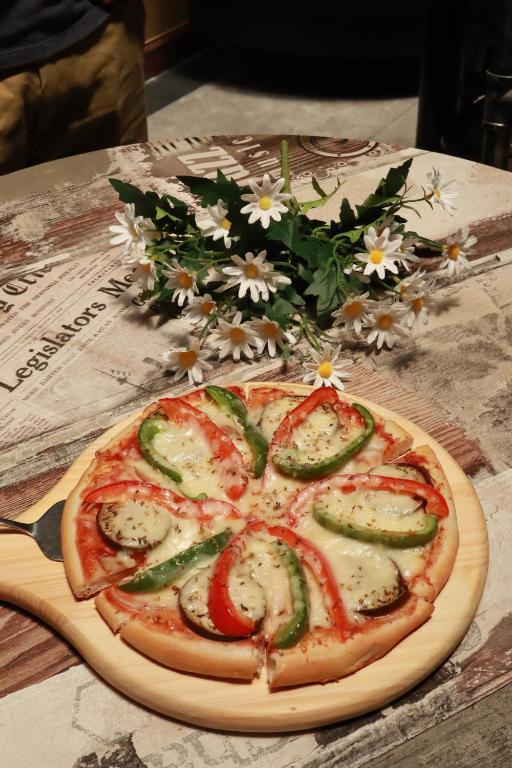 Dining Image