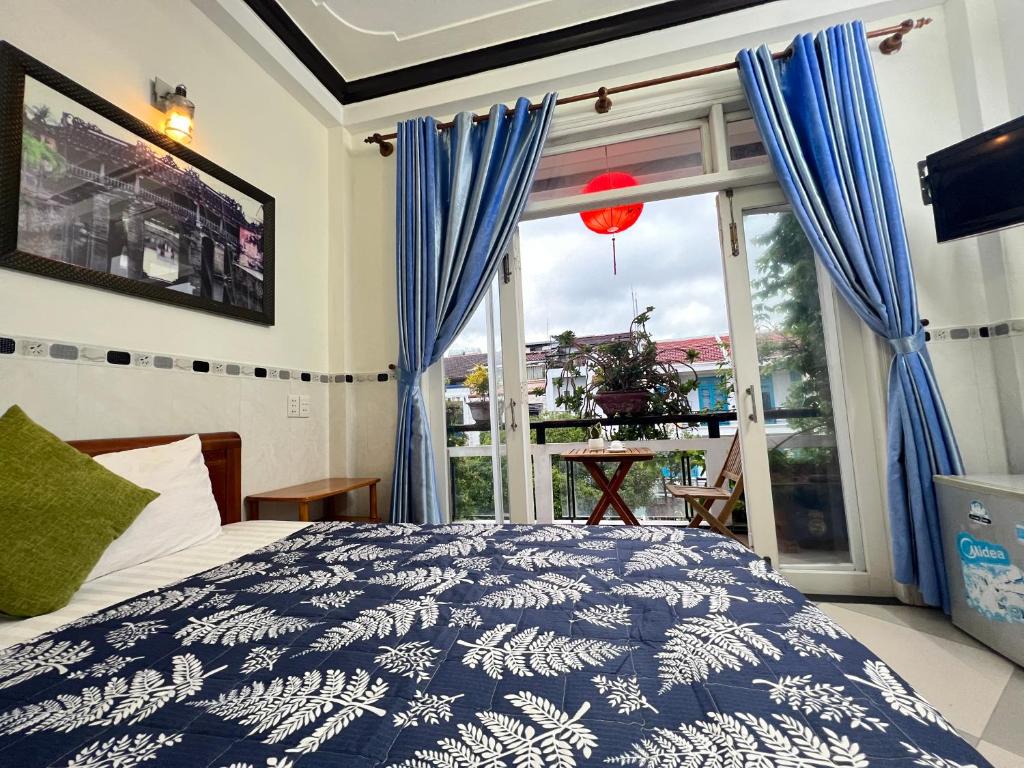 Phuc Bao Center Local Homestay - 3 mins walk to Old Town