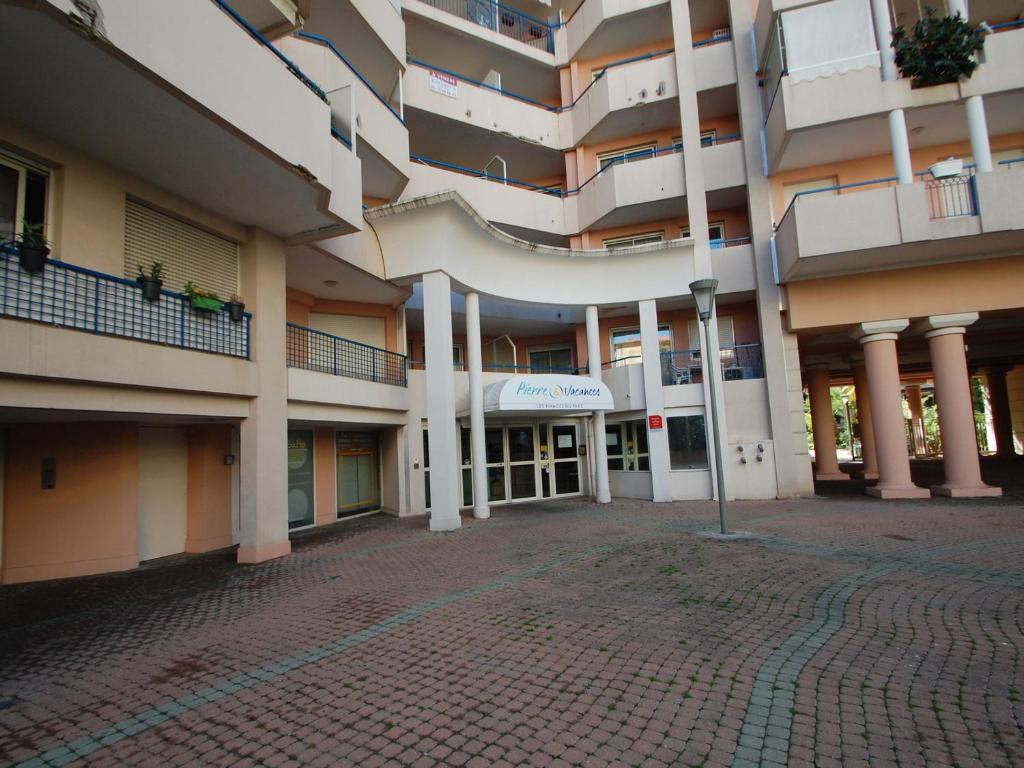 Studio centre-ville avec terrasse, climatisation et parking - FR-1-196-191 - 5