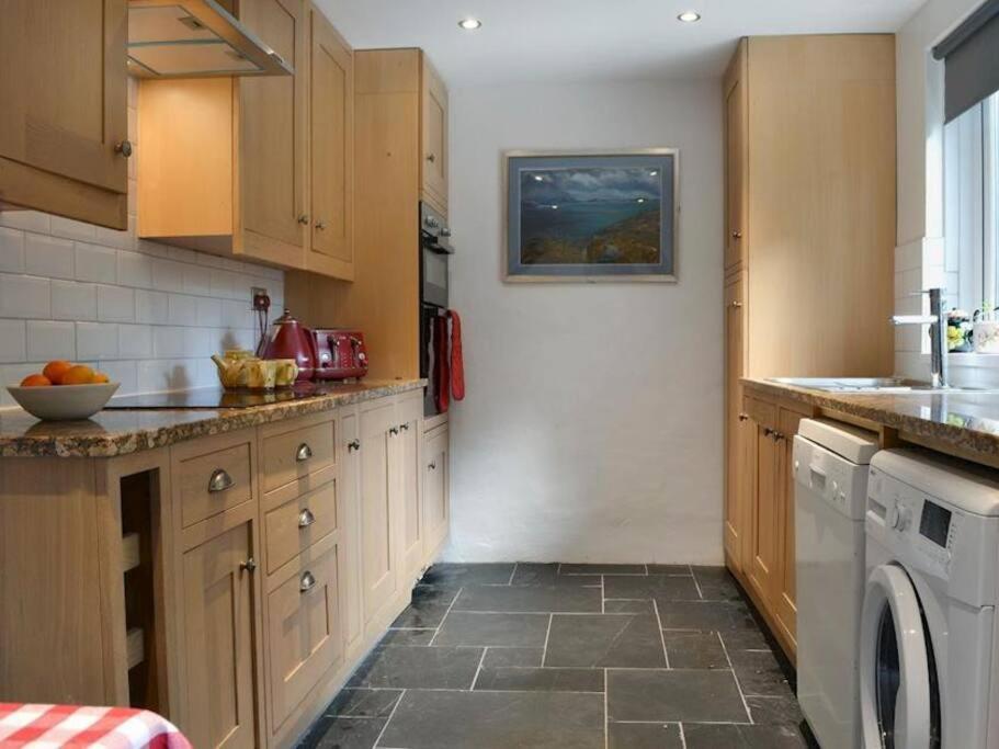 Cosy Terrace Cottage, Blaenau Ffestiniog photo 3