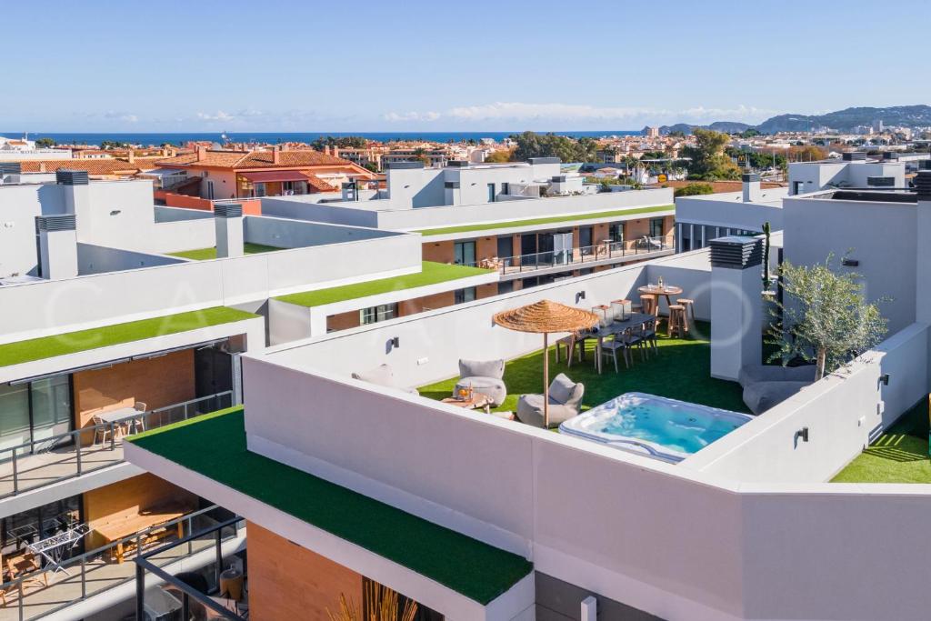 Casa Nimasa in Javea! Geweldig penthouse met dakterras en jacuzzi, Jávea