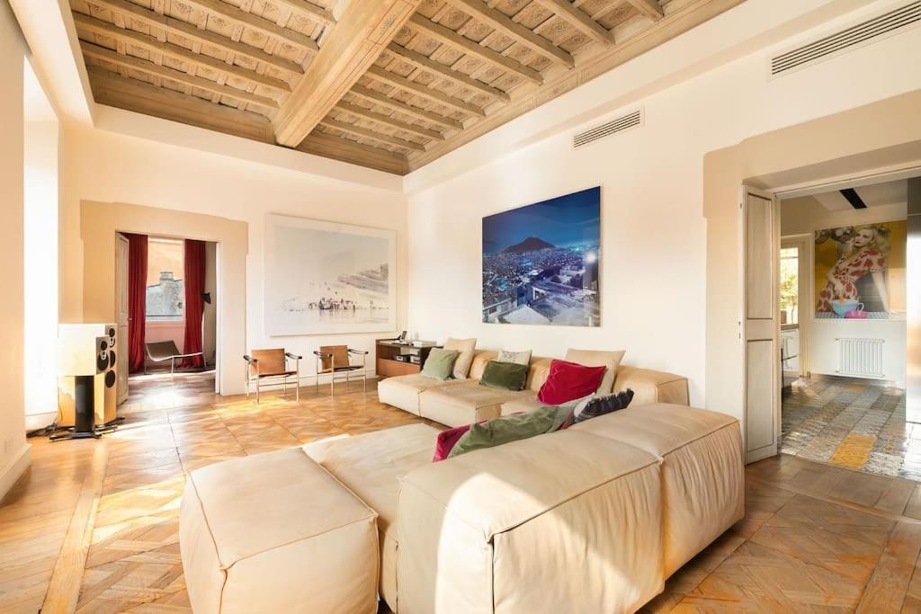 Casa Arte, a Burghesius home - 2