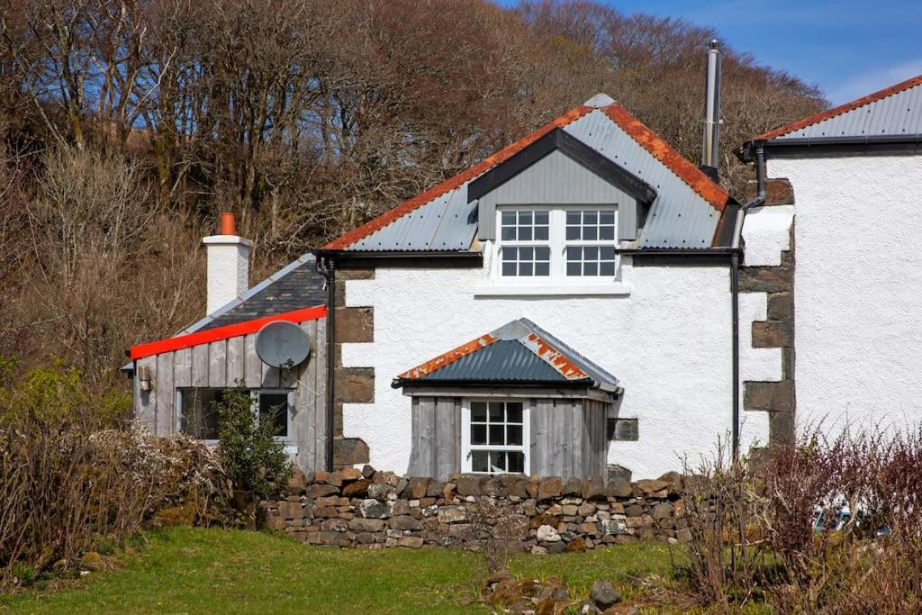 Calgary Dovecote, Calgary