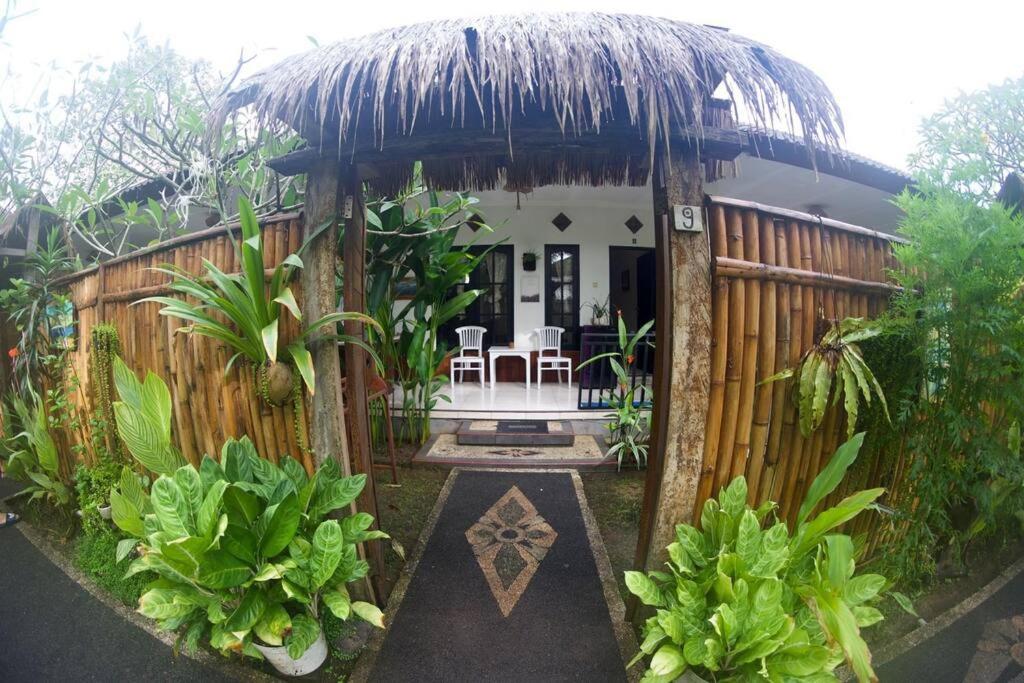 Jepun Villas 12 - One Bedroom with kitchen, Uluwatu