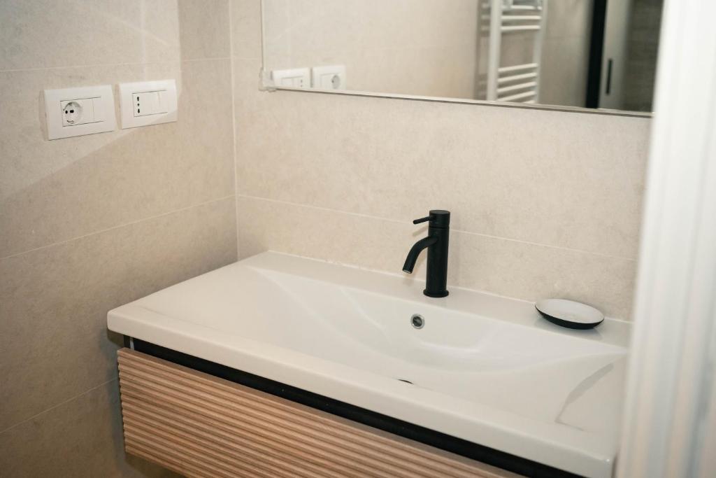 Black Marble - Design Apartment - 5