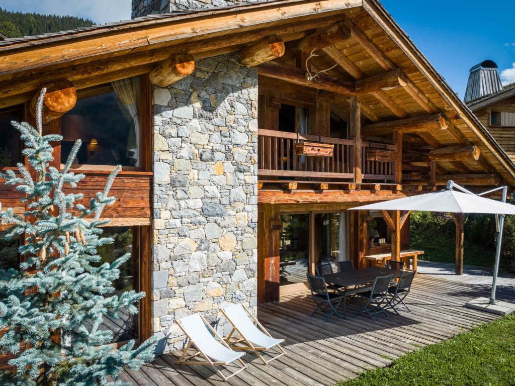 Chalet traditionnel 5 chambres, 10 pers, parking, terrasse, proche La Balme - FR-1-459-210 - 2