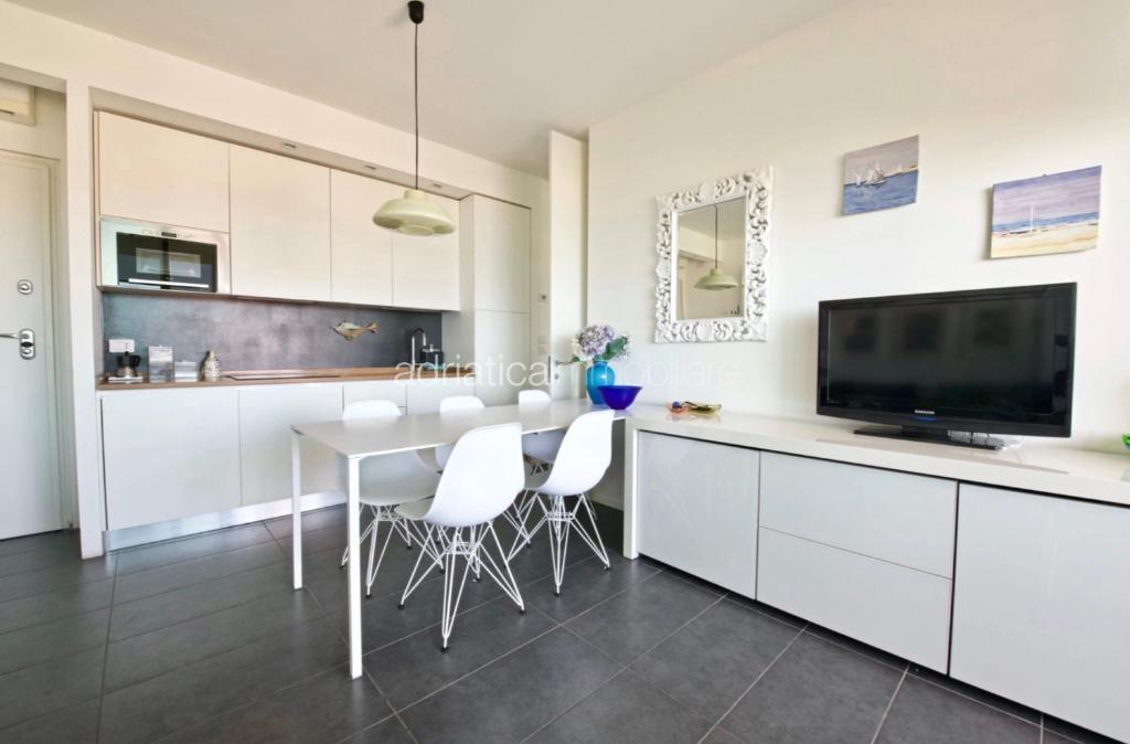 Belvedere Apartments - 2