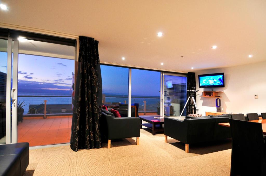 Seaside Penthouse Apartment