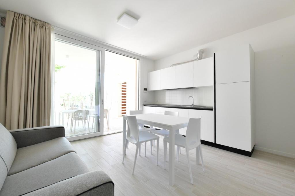 Wave Plus Apartments - 2