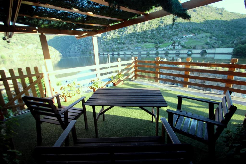 Douro Yacht Charter & Bungalows photo