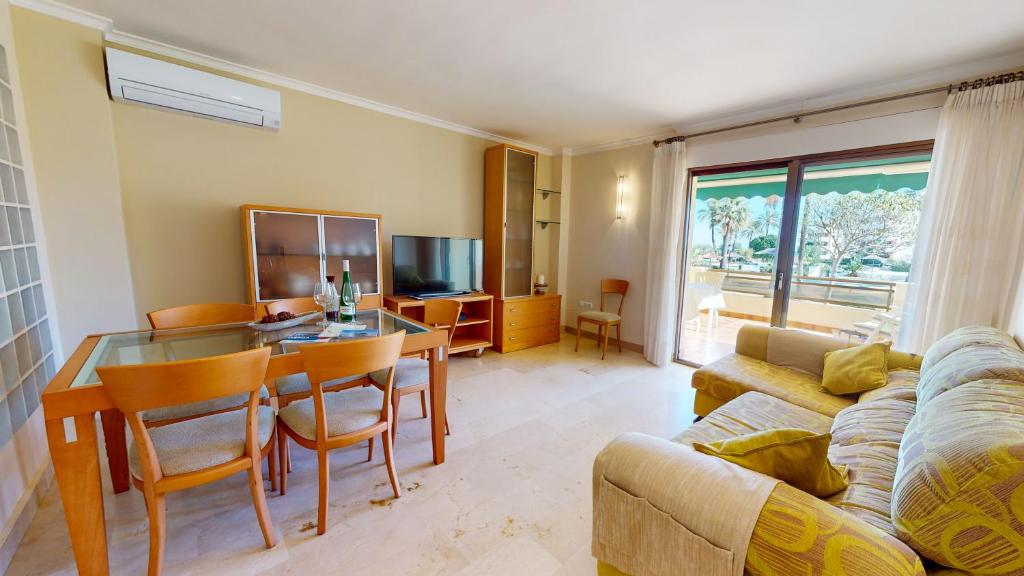 Apartamento Playa Grande Dénia en primera línea de playa con piscina y gran terraza by Family Homes - 4