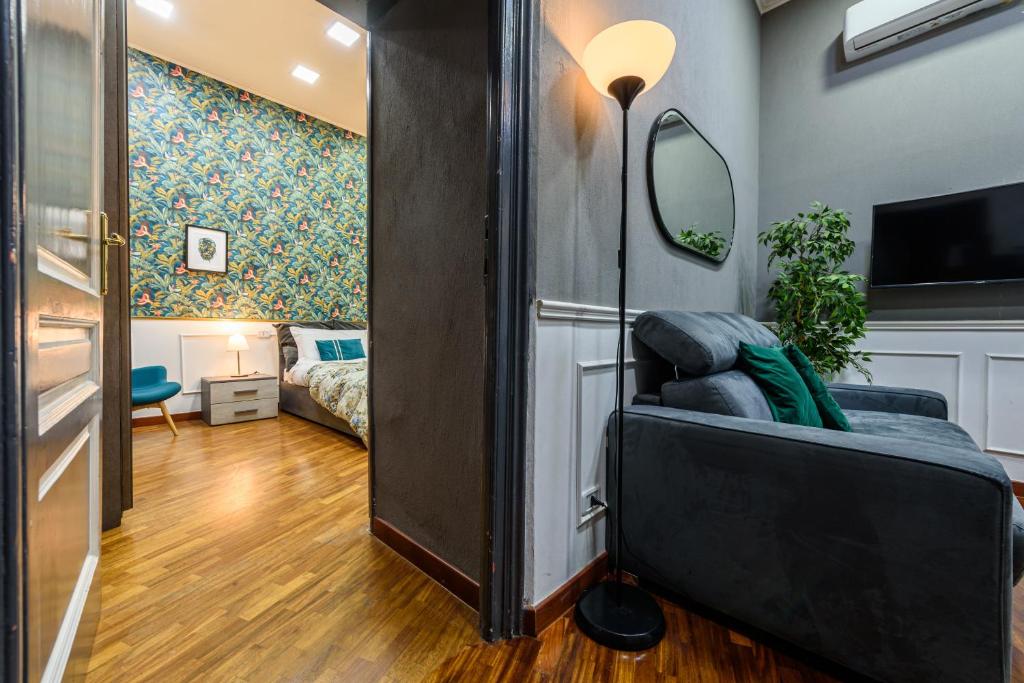 DUOMO Luxury Apartment in City Center - 3