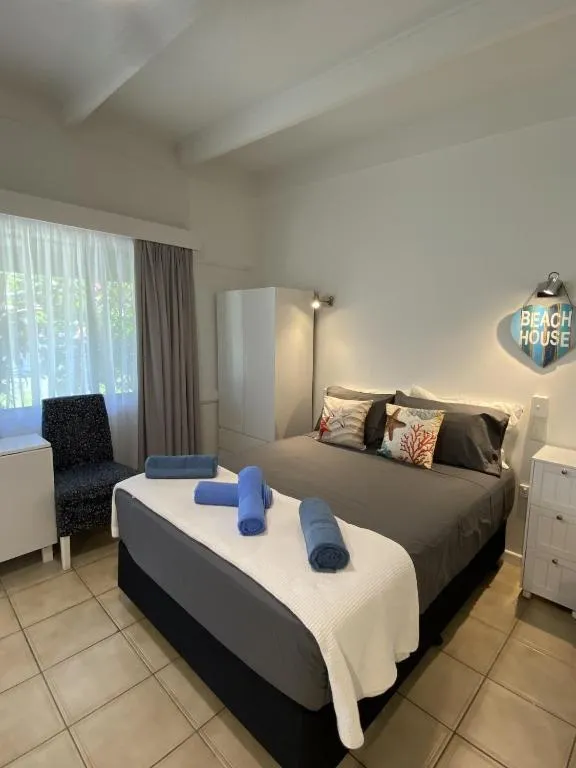 COST EFFECTIVE ISLAND ESCAPE! Studio Unit, Nelly Bay，位于耐莉湾的酒店