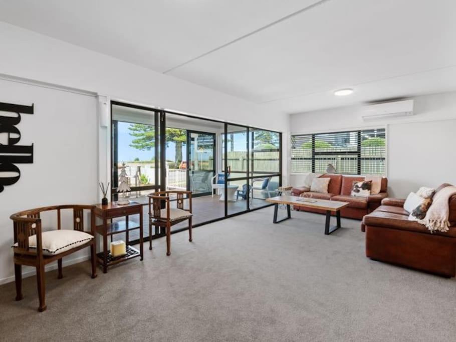 Beachfront Gem in Mount Maunganui, Mount Maunganui