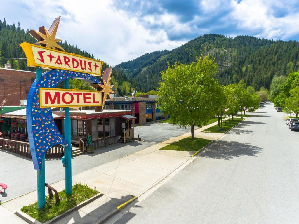 スターダスト モーテル ウォレス (Stardust Motel Wallace) 外観