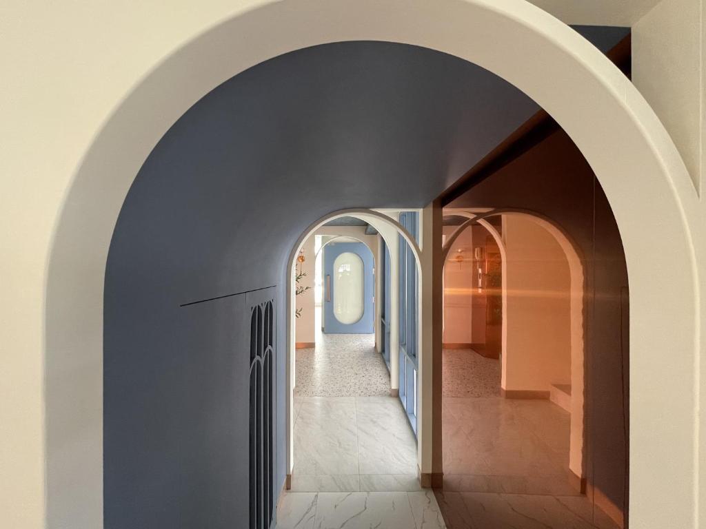 Shared lounge/TV area