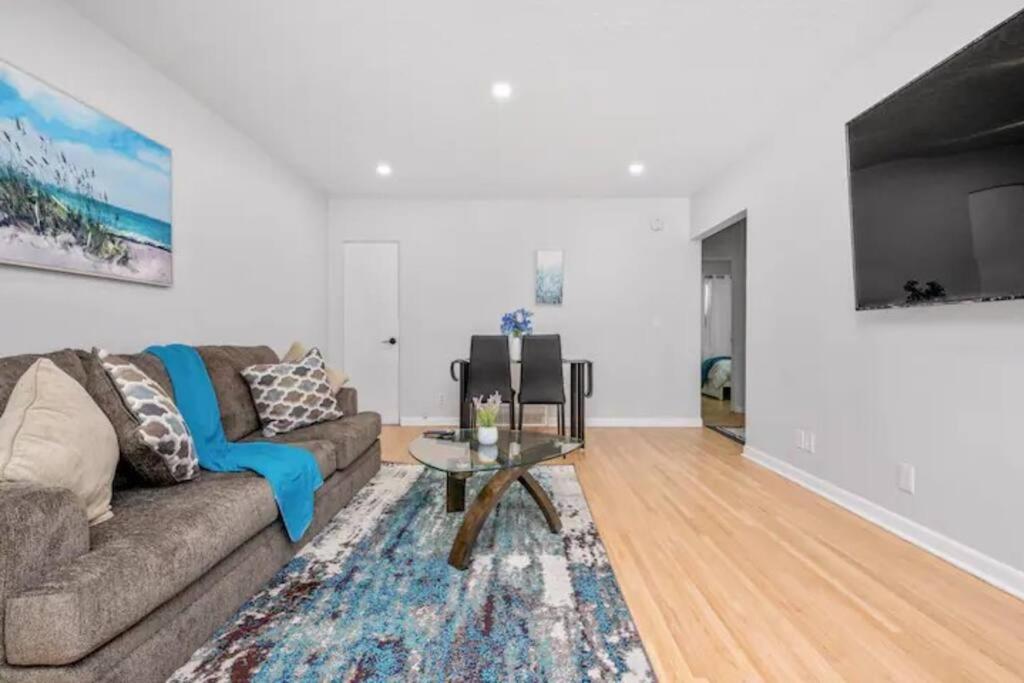 Accessible/PetFriendly-2bedSuite, Calgary