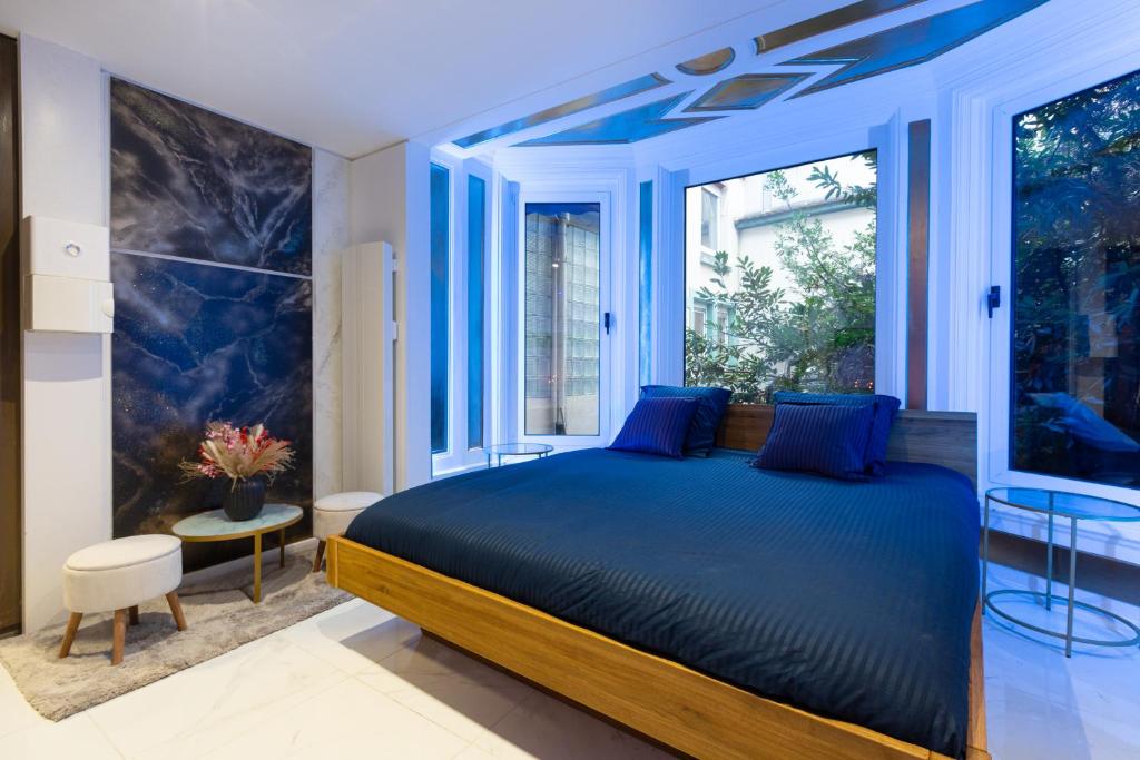 ART & SPA Luxury bedroom at the heart historical center - 4