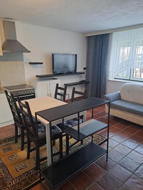 STUDIO Apartment, 34sqm, 1-2 guests, free parking & self check-in - 2
