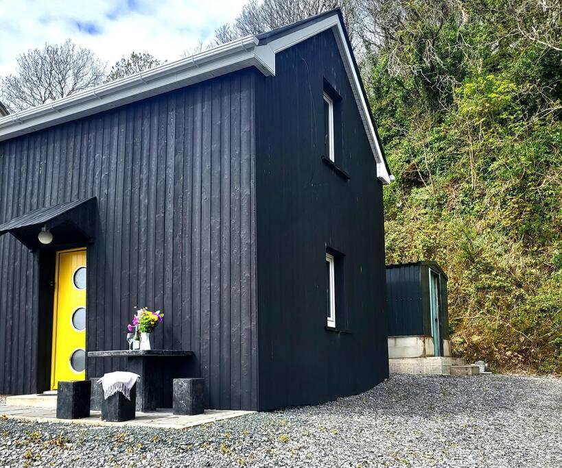 Unique restored barn with stove, Killybegs