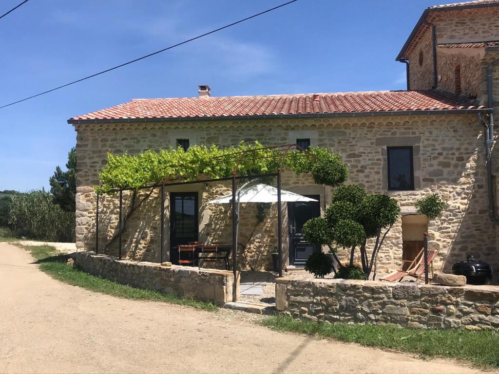 Gîte Les Vignes au Mas Dujau, Saint-Sauveur-de-Cruzières
