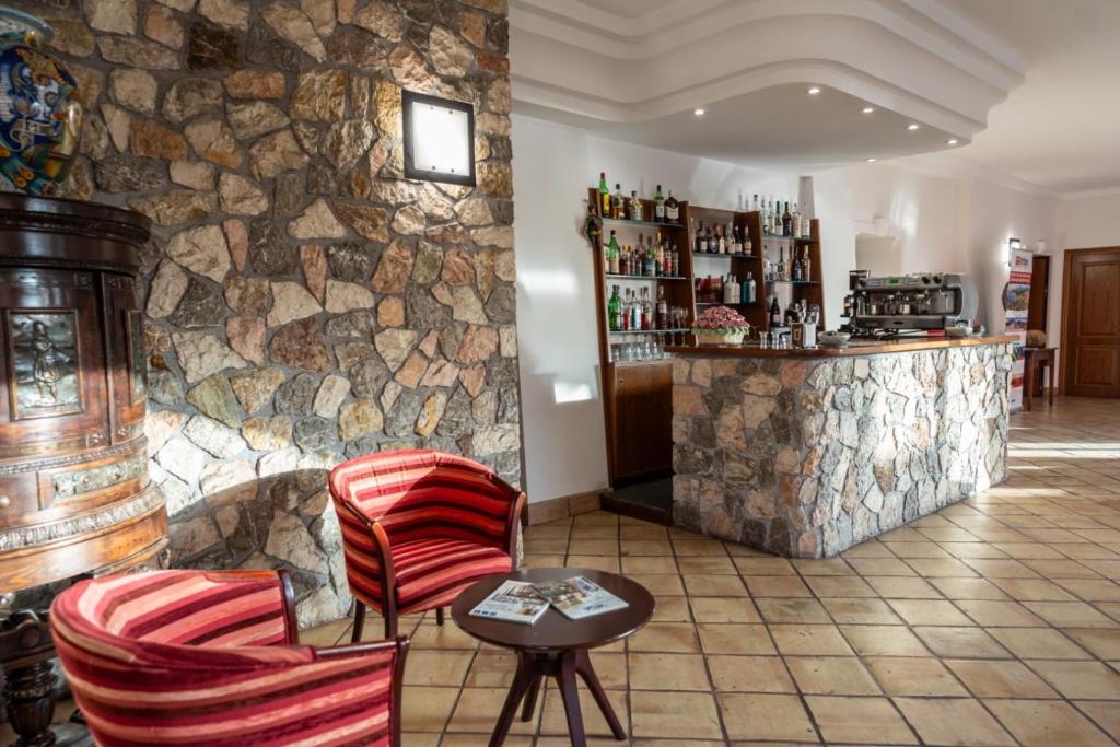 Pub/Lounge