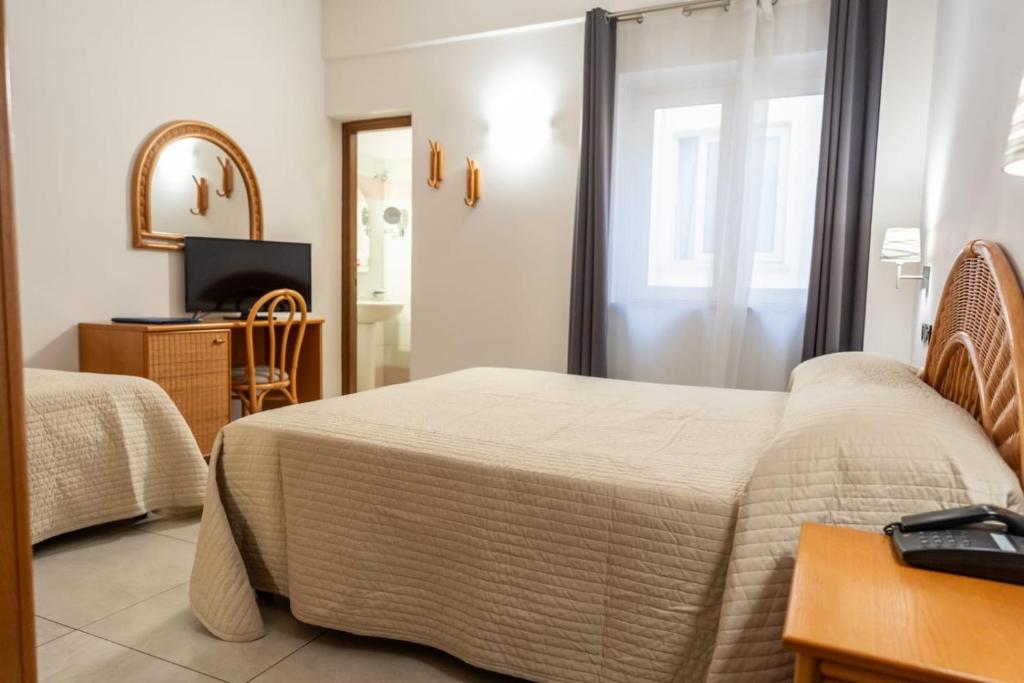 Hotel Corallo — Pokoje in Taormina, Sycylia