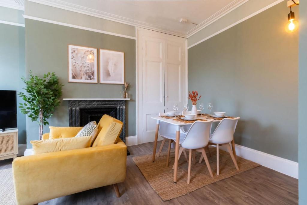 Clarence Square Penthouse, Cheltenham photo 4