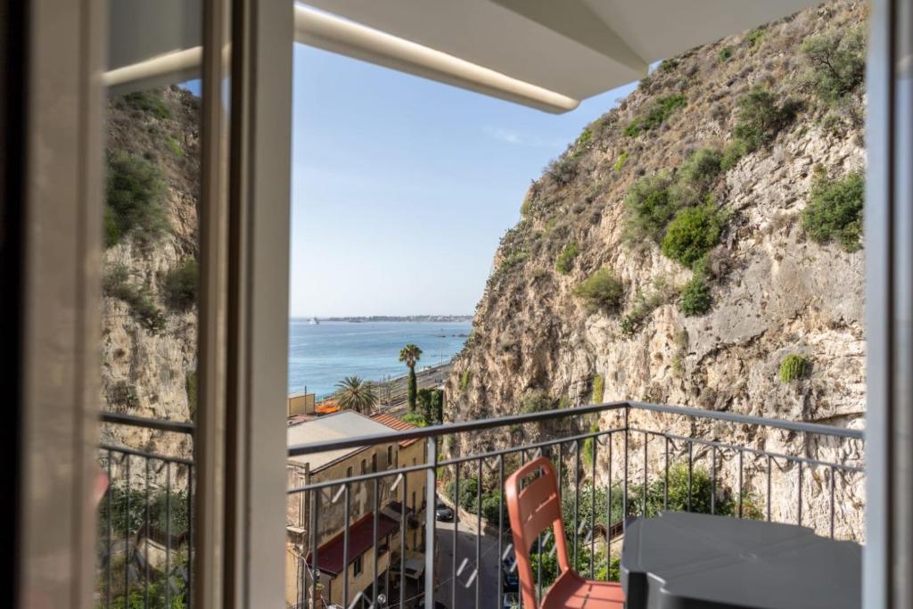 Hotel Corallo — Pokoje in Taormina, Sycylia