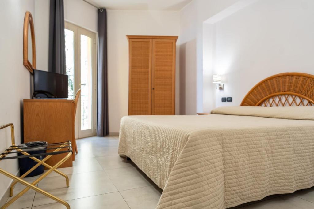Hotel Corallo — Pokoje in Taormina, Sycylia