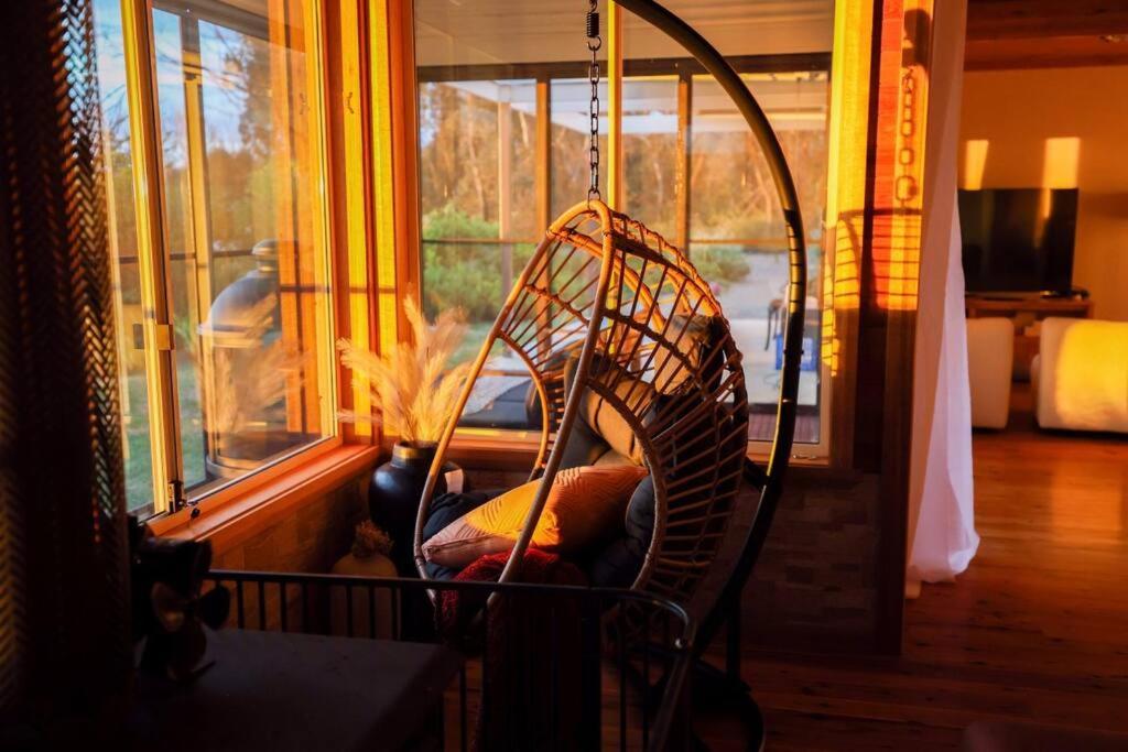 Nunyara - Mountain Views, Rural, Kangaroos, Birds, Newnes Junction