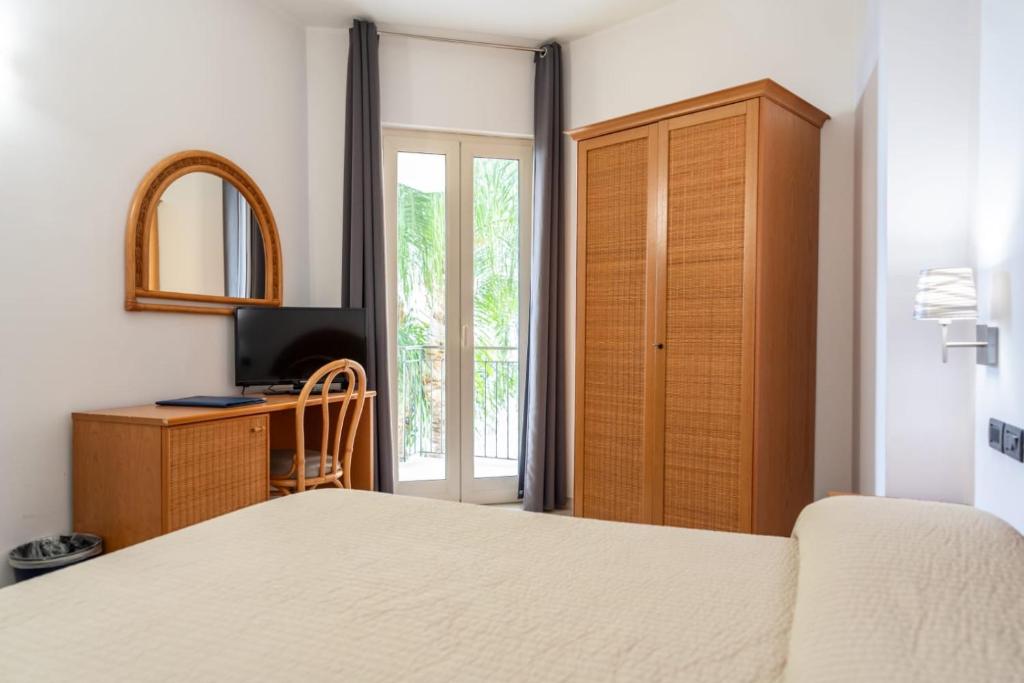 Hotel Corallo — Pokoje in Taormina, Sycylia