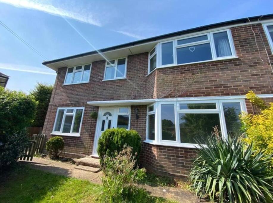 Luxury Two Bed Deluxe Maisonette, Wrecclesham