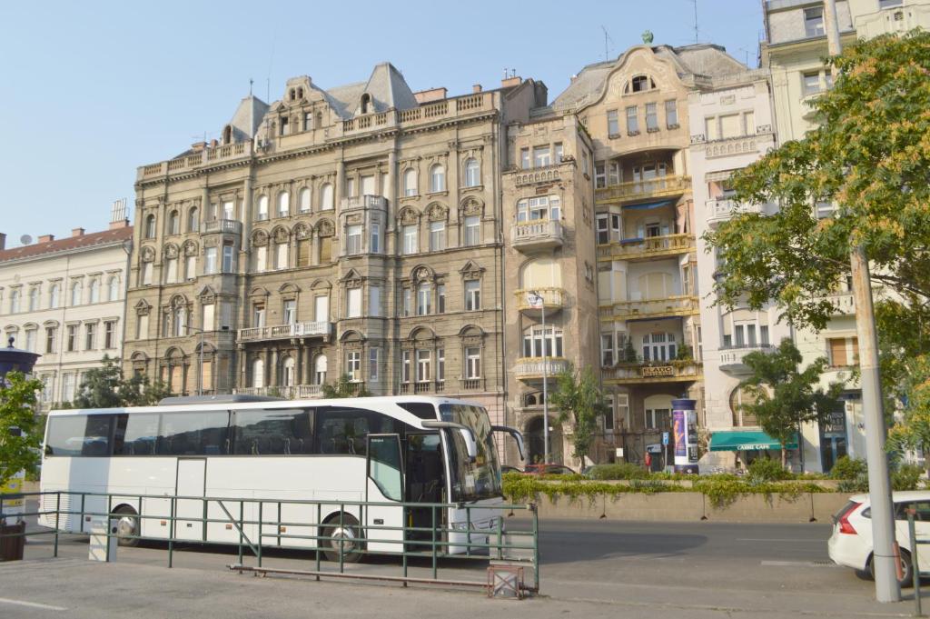 Riverside Danube Guest House photo