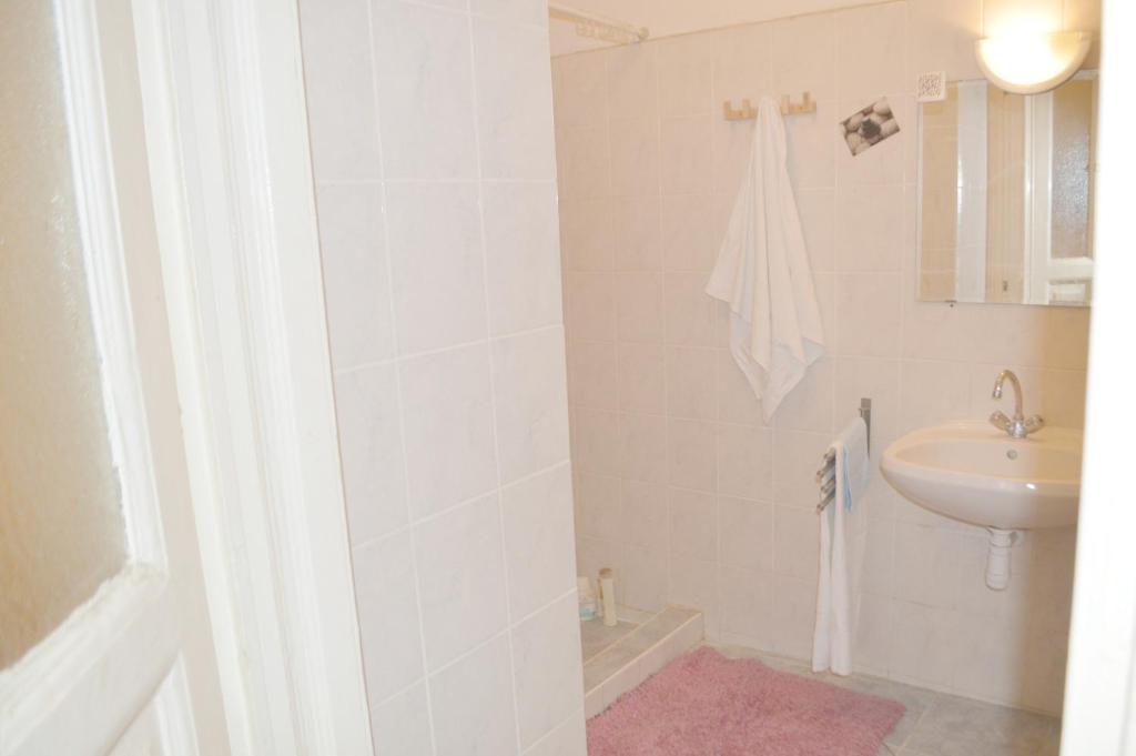 Riverside Danube Guest House photo
