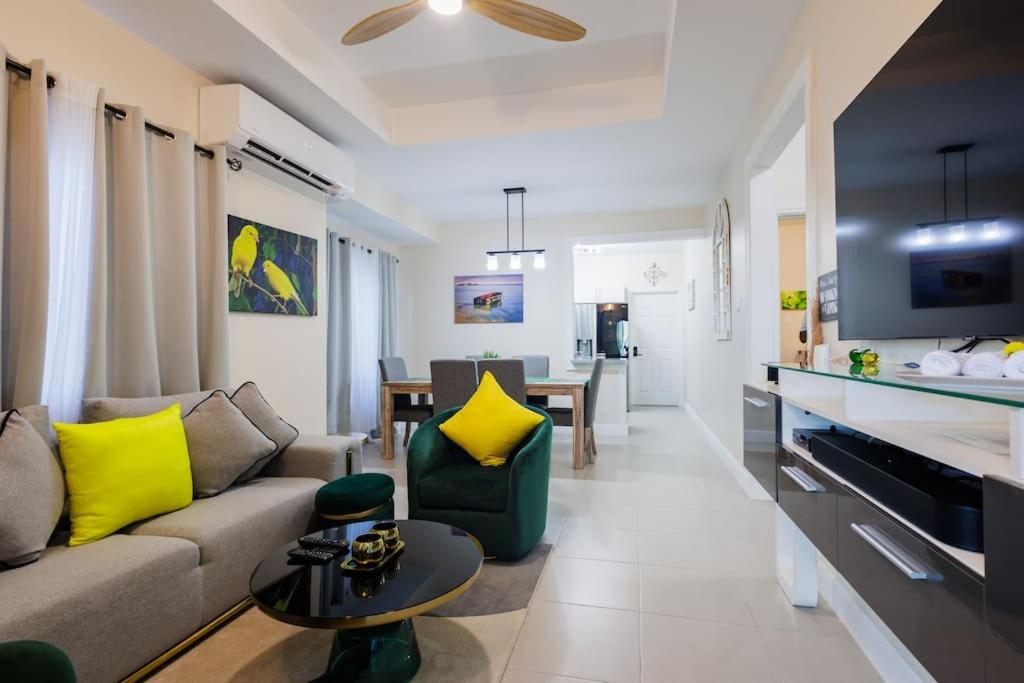 Welcome to our Ocean View Villa!, Lucea