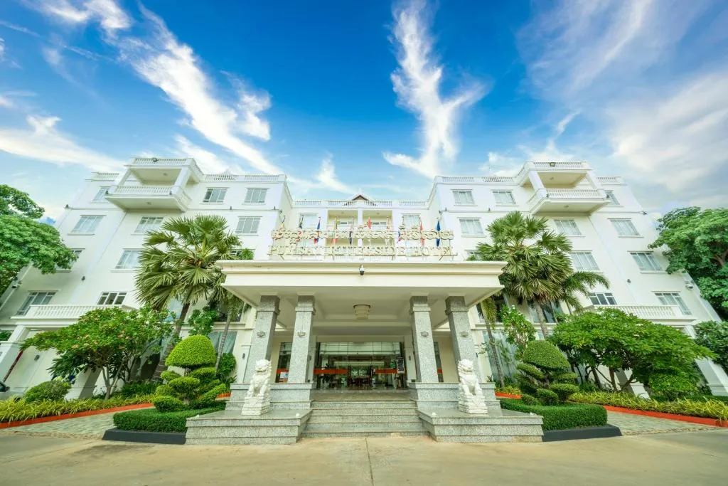 Pursat Riverside Hotel & Spa，位于Pursat的酒店