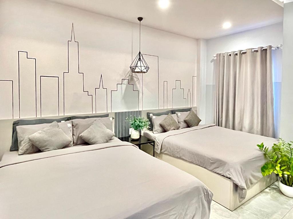 MIDMOST Boutique Hostel