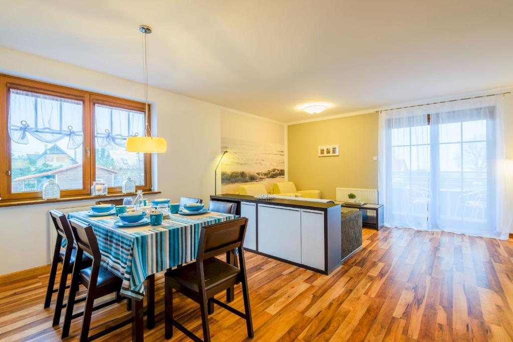 APARTAMENTY MIERZEJA - WILLA TURKUSOWA Katy Rybackie 전경