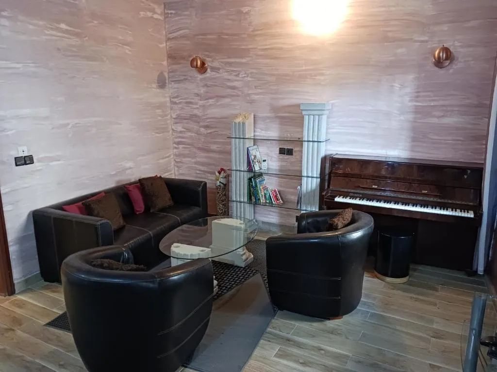 Magnifique appartement, hotel in Cotonou