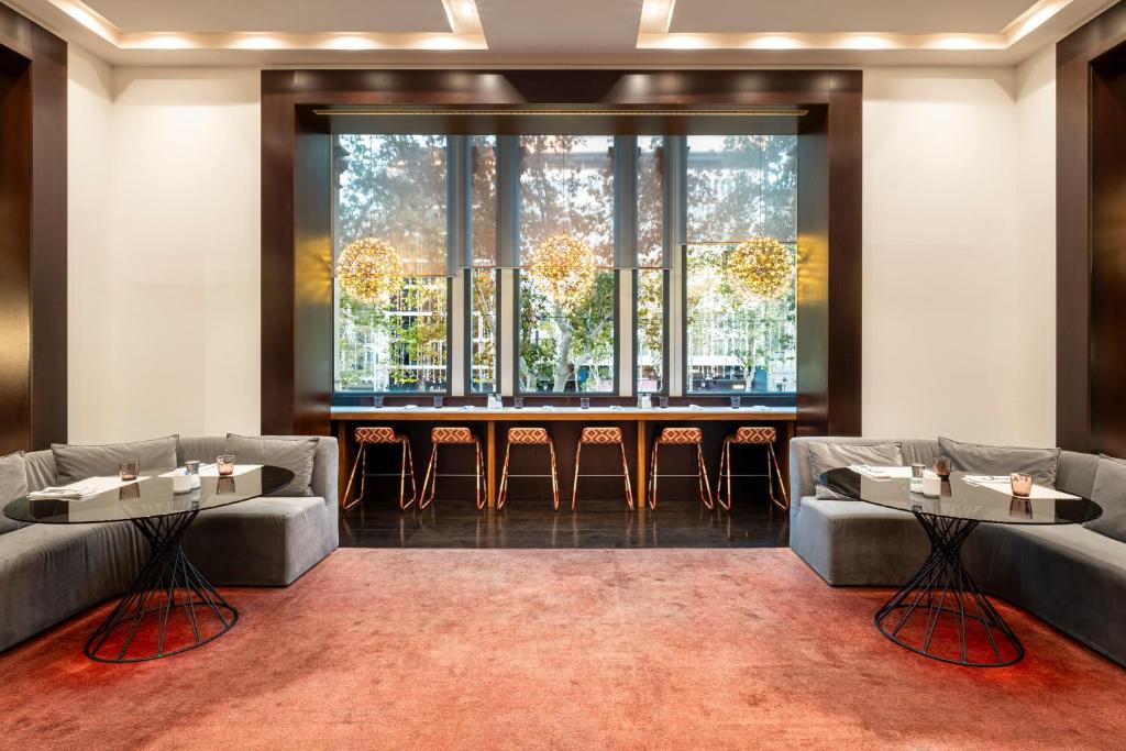 Sixtytwo Hotel - 5