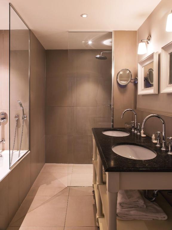 New Hotel Roblin - 2