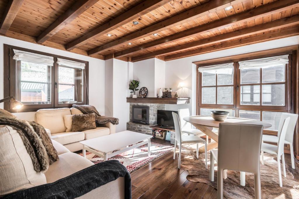 Baciver by Totiaran, Naut Aran