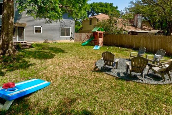 Boni and Blithe, Austin