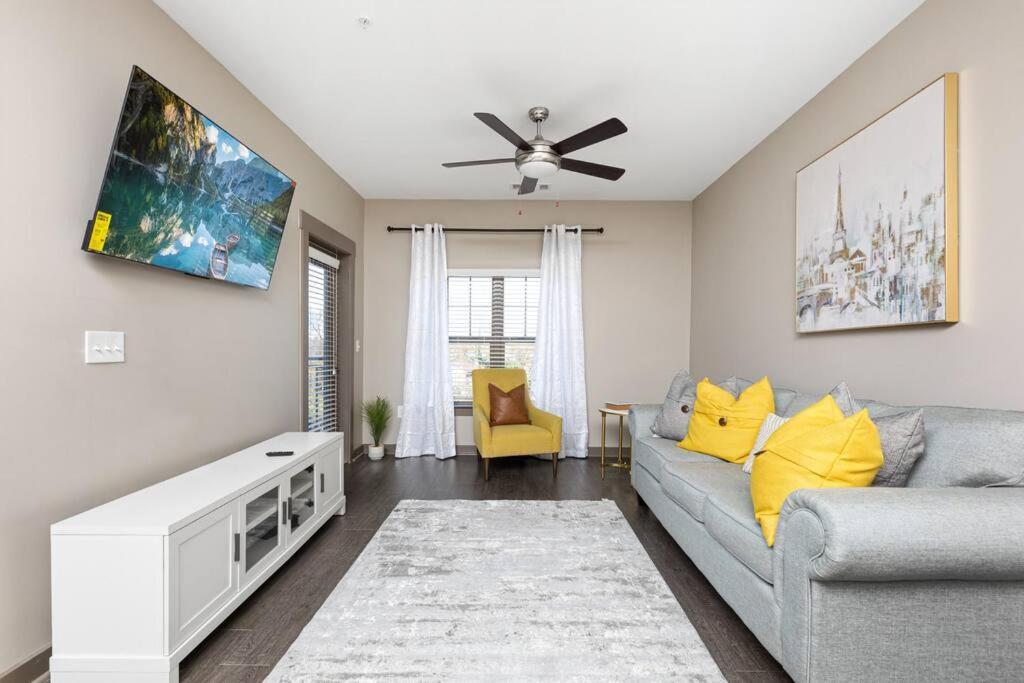 1Br Uptown, Pool, Wine, near Convention Center_311, Charlotte